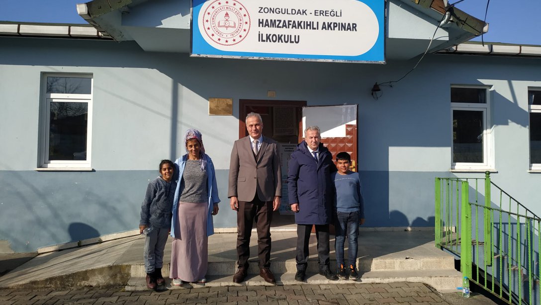 İlçe Milli Eğitim Müdürümüz Harun AKGÜL ve Şube Müdürümüz İbrahim GÖK Hamzafakıhlı İlkokulu ile Hamzafakıhlı Akpınar İlkokulunu ziyaret ettiler.