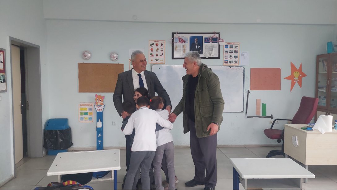  İlçe Milli Eğitim Müdürümüz Harun AKGÜL Danişmentli İlkokulunu ziyaret etti.