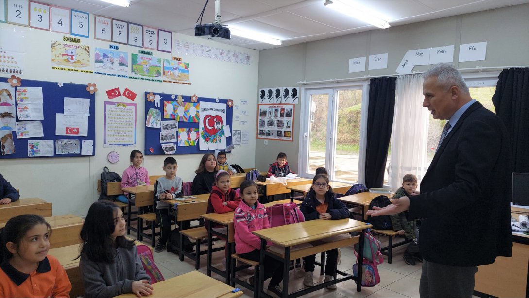 İlçe Milli Eğitim Müdürümüz Harun AKGÜL, Yalnızçam İlkokulunu ziyaret ederek, öğrencilerimizin dersine konuk oldu.