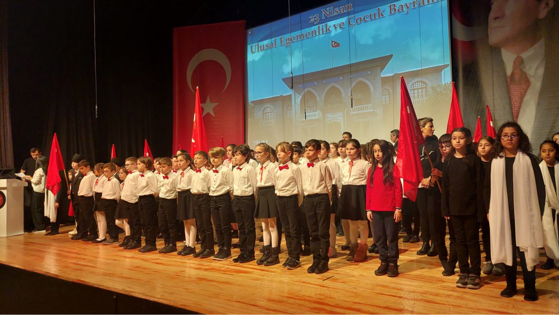 Ereğli İlkokulu tarafından Hüseyin Tatoğlu Kültür Merkezinde 23 Nisan Provası gerçekleştirildi. 