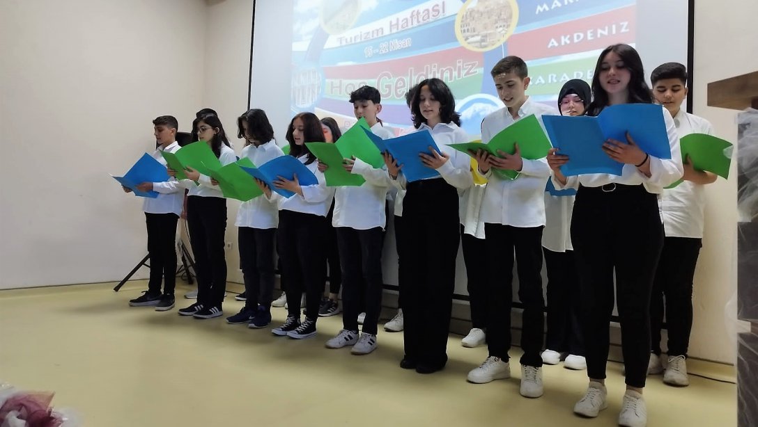 Piri Reis Mesleki ve Teknik Anadolu Lisesi tarafından Turizm Haftası kutlama programı düzenlendi.