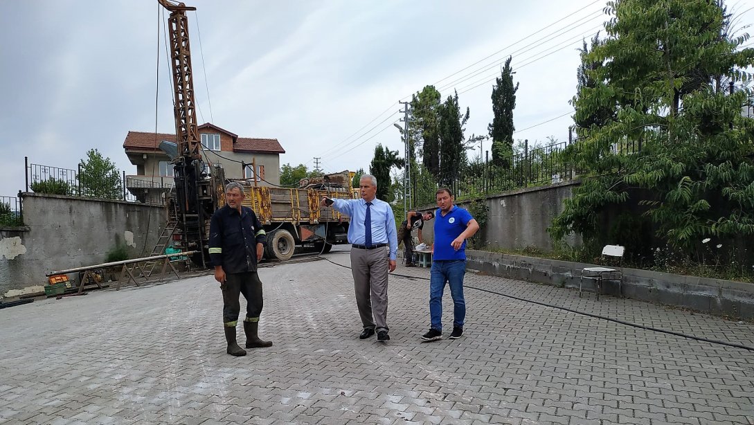 İlçe Müdürümüz Harun AKGÜL, Devlet Yatırım Programı kapsamında Projesi Tamamlanmış olan Ören Anaokulu Arazisinde Keşif çalışmasında bulundu.